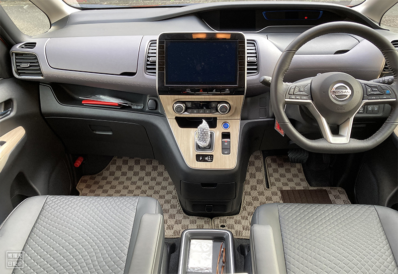 セレナ e-POWER|アルティジャーノ製フロアマット