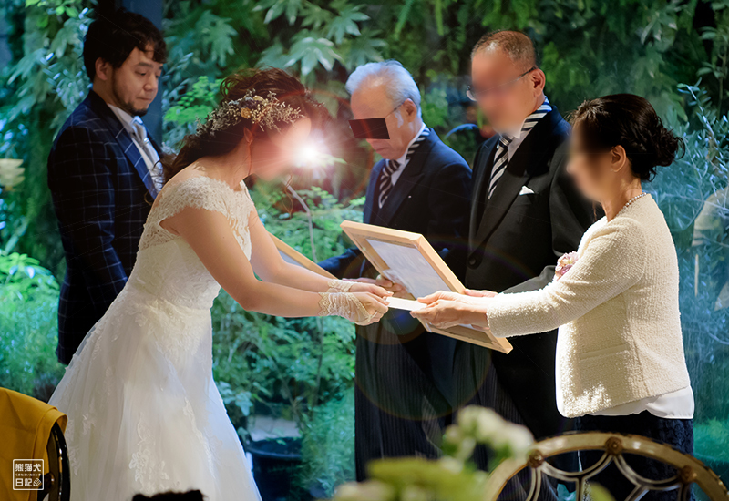嫁女房との犬連れ結婚式